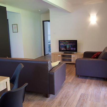 151 Grampians Road Apartment ฮอลส์แกป ภายนอก รูปภาพ